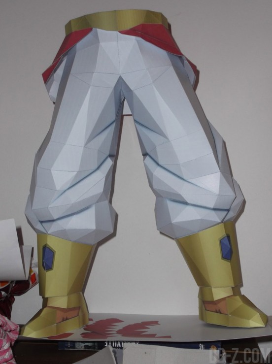 Dragon Ball Papercraft : Broly