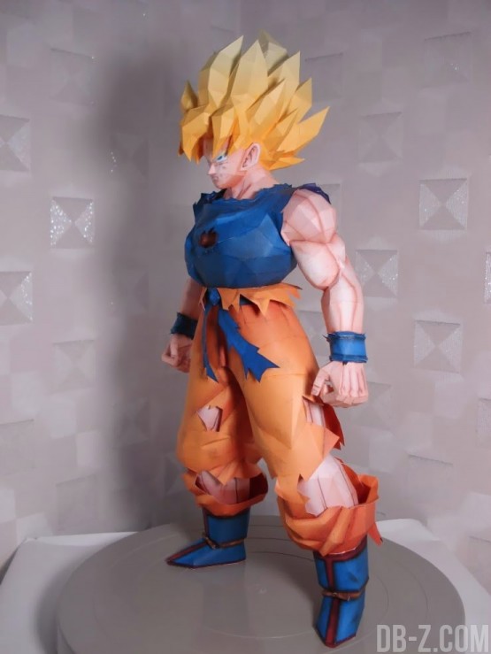 Dragon Ball Papercraft : Goku Super Saiyan