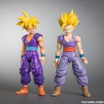 SHFiguarts Gohan SDCC (gauche) et standard (droite)