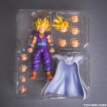 SHFiguarts Super Saiyan Gohan SDCC 2012 (items)