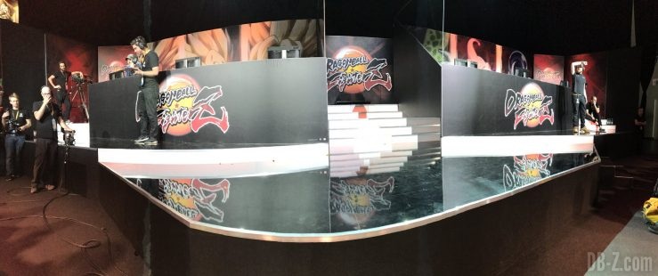 Vue panoramique du tournoi Dragon Ball FighterZ