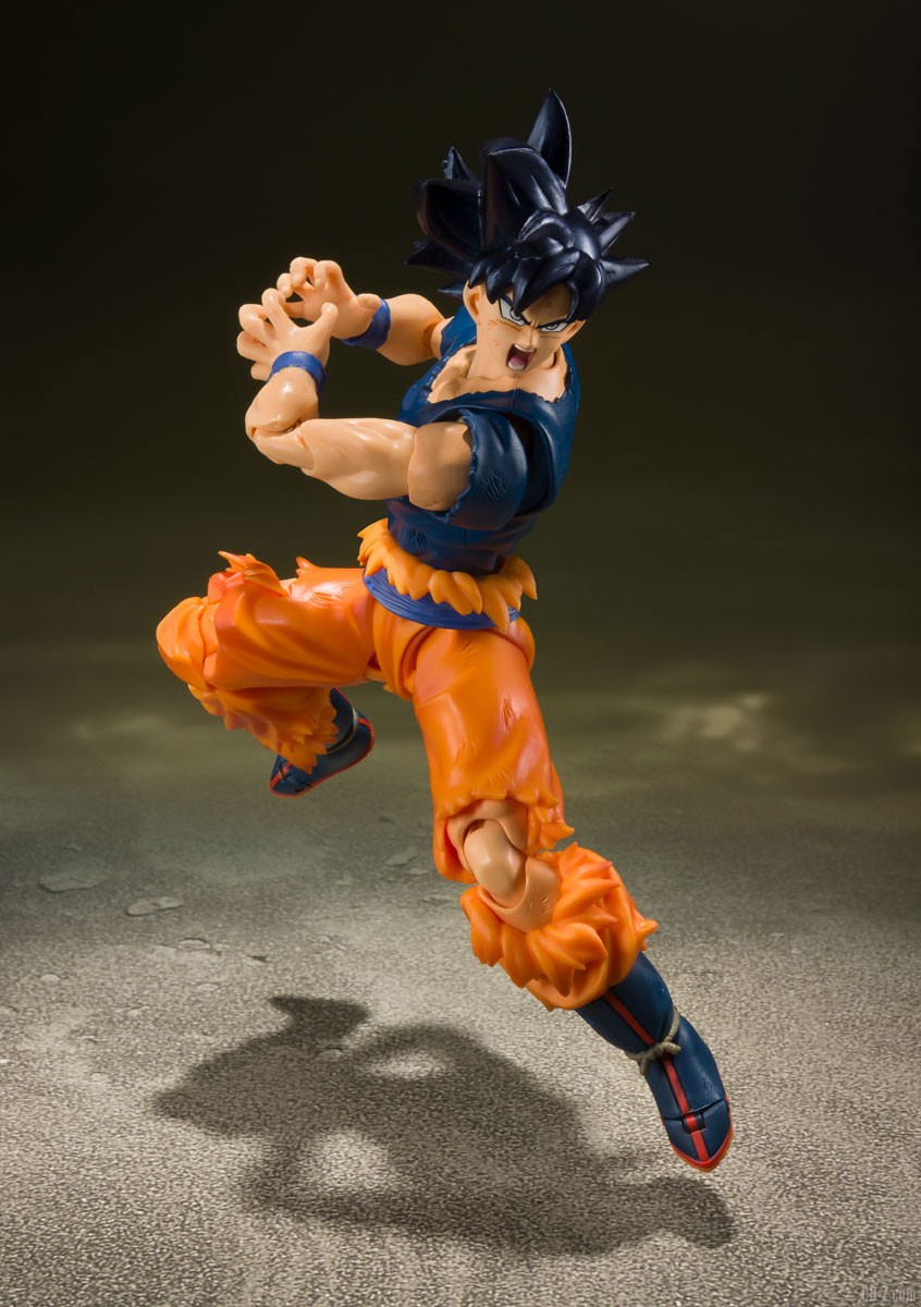 S.H.Figuarts SON GOKU Ultra Instinct Sign Event Exclusive Color Edition Image 5