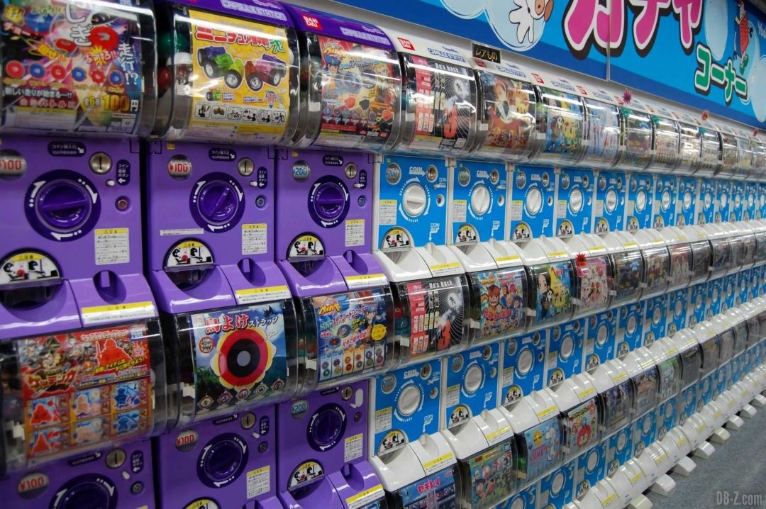 Distributeur Gashapon au Japon