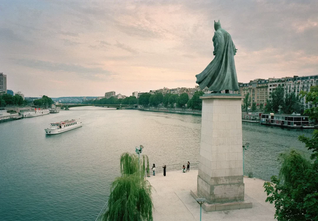 Statue Batman Paris