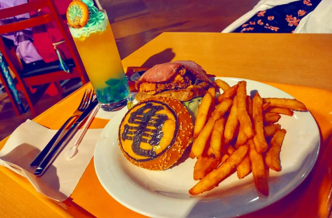 Burger Dragon Ball J World Tokyo