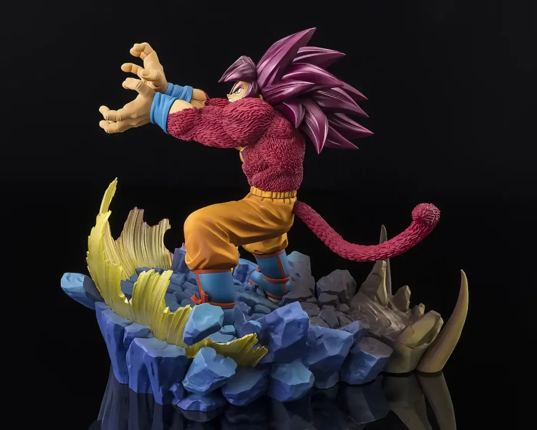 Figuarts ZERO [Extra Battle] Son Goku Super Saiyan 4 DAIMA (1)